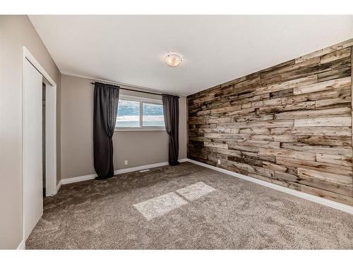 240045A Highway 1, Rural Wheatland County, AB - Indoor Photo Showing Other Room