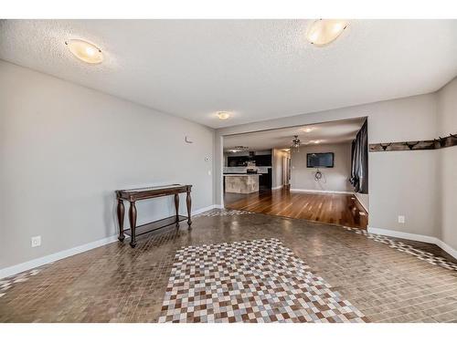 240045A Highway 1, Rural Wheatland County, AB - Indoor Photo Showing Other Room