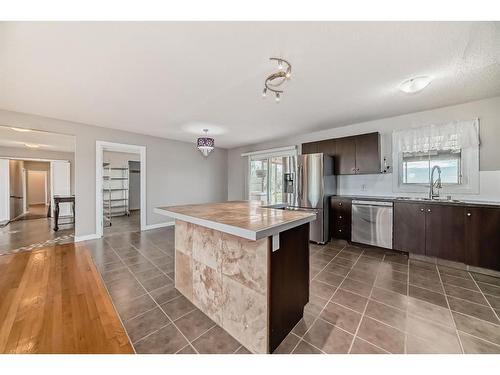 240045A Highway 1, Rural Wheatland County, AB - Indoor Photo Showing Kitchen