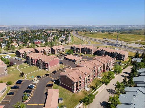 31-1131 Edenwold Heights Nw, Calgary, AB - Outdoor With View