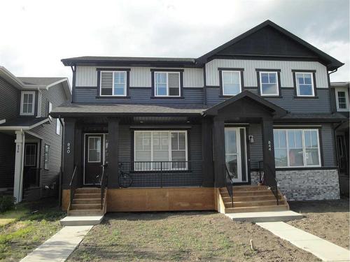 844 Lawthorn Way Se, Airdrie, AB - Outdoor With Facade