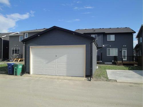 844 Lawthorn Way Se, Airdrie, AB - Outdoor