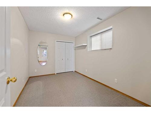 182 Shawbrooke Green Sw, Calgary, AB - Indoor Photo Showing Other Room