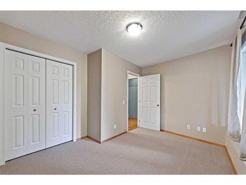 182 Shawbrooke Green Sw, Calgary, AB - Indoor Photo Showing Other Room