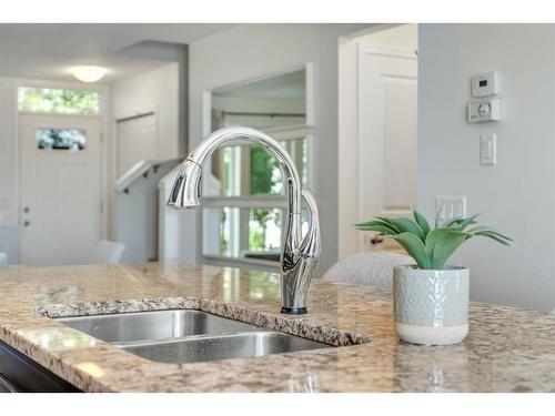 1406 Auburn Bay Square Se, Calgary, AB - Indoor Photo Showing Kitchen With Double Sink