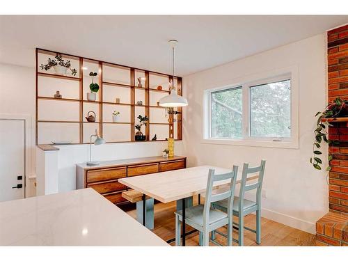 118 Fullerton Road Se, Calgary, AB - Indoor Photo Showing Dining Room