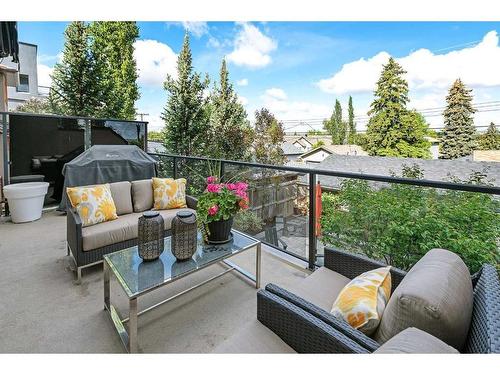 2605 21 Street Sw, Calgary, AB - Outdoor With Balcony With Exterior