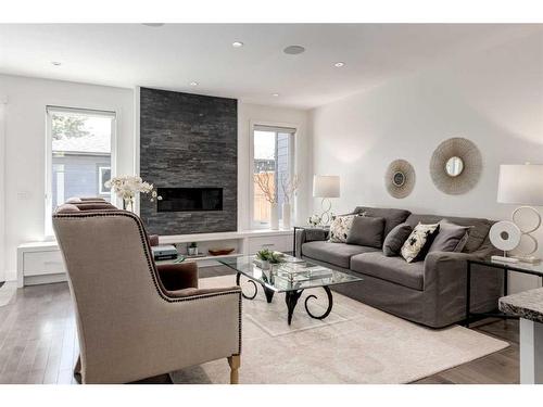 3147 35 Avenue Sw, Calgary, AB - Indoor Photo Showing Living Room With Fireplace