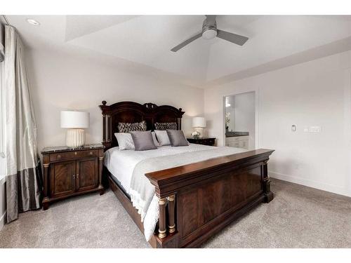 3147 35 Avenue Sw, Calgary, AB - Indoor Photo Showing Bedroom