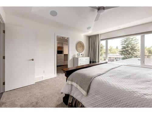 3147 35 Avenue Sw, Calgary, AB - Indoor Photo Showing Bedroom