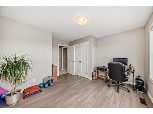 54 Masters Mews Se, Calgary, AB - Indoor