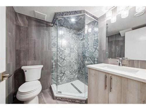 106 Abalone Crescent Ne, Calgary, AB - Indoor Photo Showing Bathroom