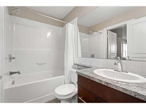 1802 Evanston Square Nw, Calgary, AB - Indoor Photo Showing Bathroom
