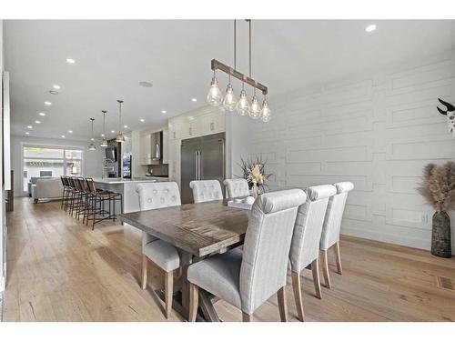 4325 13 Avenue Sw, Calgary, AB - Indoor Photo Showing Dining Room