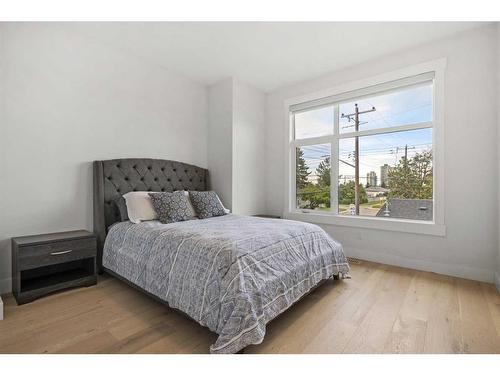 4325 13 Avenue Sw, Calgary, AB - Indoor Photo Showing Bedroom