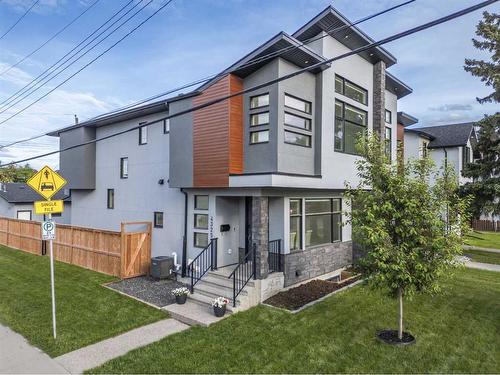 4325 13 Avenue Sw, Calgary, AB - Outdoor