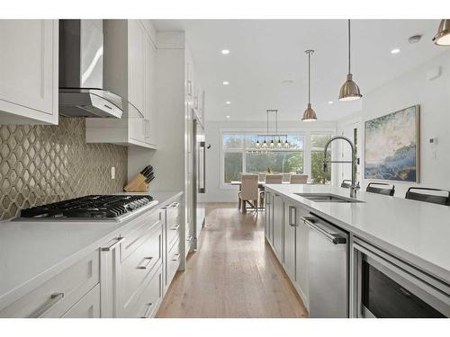 4325 13 Avenue Sw, Calgary, AB - Indoor Photo Showing Kitchen With Upgraded Kitchen