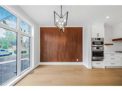 3725 Richmond Road Sw, Calgary, AB - Indoor Photo Showing Kitchen