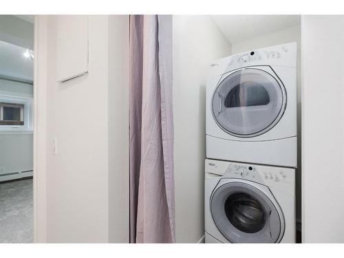 2-2031 34 Avenue Sw, Calgary, AB - Indoor Photo Showing Laundry Room