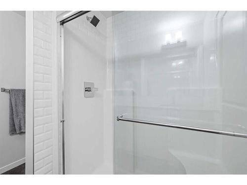 2208-220 Seton Grove Se, Calgary, AB - Indoor Photo Showing Bathroom