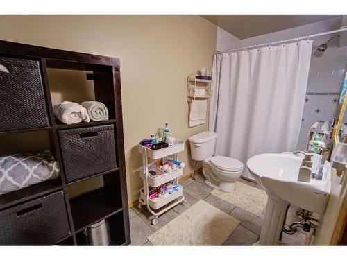 4908 8 Street West, Claresholm, AB - Indoor Photo Showing Bathroom