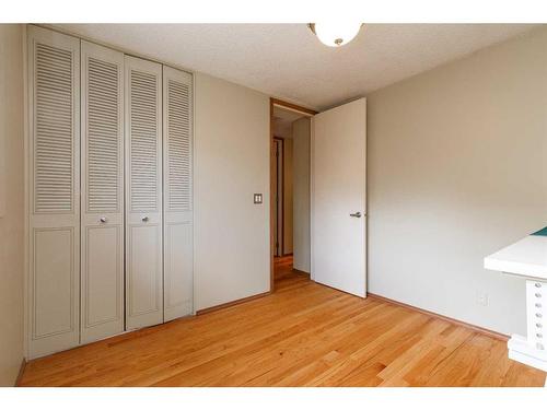 159 Deerbow Circle Se, Calgary, AB - Indoor Photo Showing Other Room