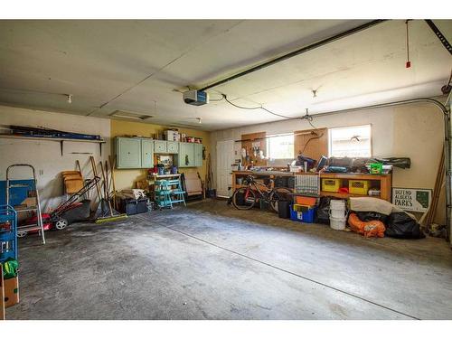 159 Deerbow Circle Se, Calgary, AB - Indoor Photo Showing Garage