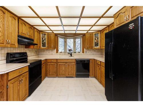 159 Deerbow Circle Se, Calgary, AB - Indoor Photo Showing Kitchen