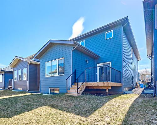 48 Shawnee Green Sw, Calgary, AB - Outdoor