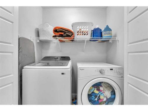 32 Nolancrest Circle Nw, Calgary, AB - Indoor Photo Showing Laundry Room