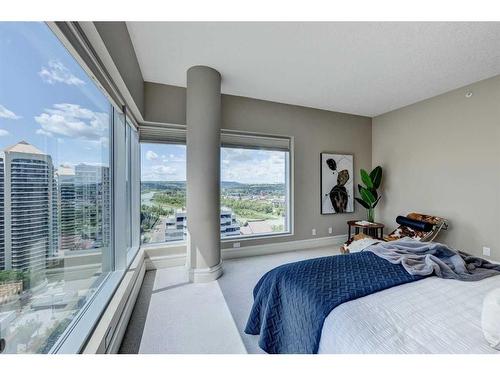 2208-920 5 Avenue Sw, Calgary, AB - Indoor Photo Showing Bedroom