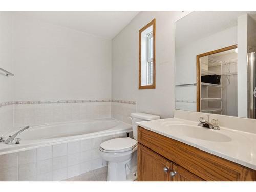 1141 Prestwick Circle Se, Calgary, AB - Indoor Photo Showing Bathroom