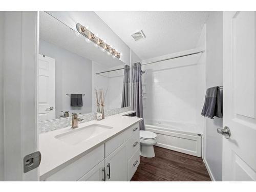 102 Hidden Crescent Nw, Calgary, AB - Indoor Photo Showing Bathroom