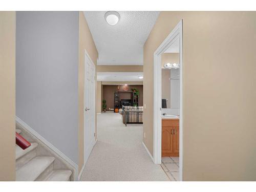 102 Hidden Crescent Nw, Calgary, AB - Indoor Photo Showing Other Room