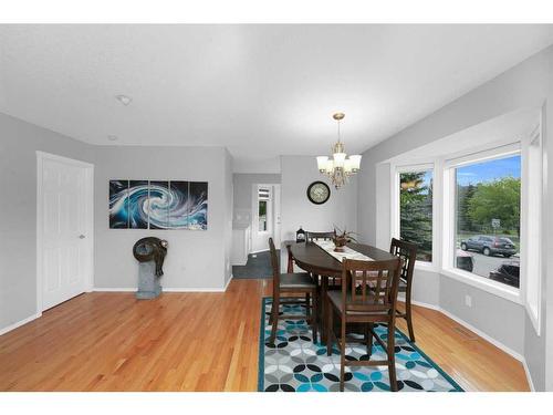 195 Sandstone Drive, Okotoks, AB - Indoor Photo Showing Dining Room