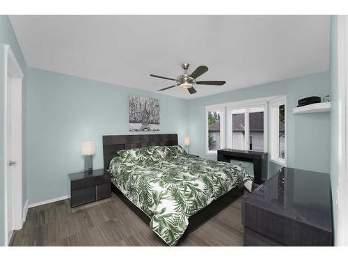 195 Sandstone Drive, Okotoks, AB - Indoor Photo Showing Bedroom