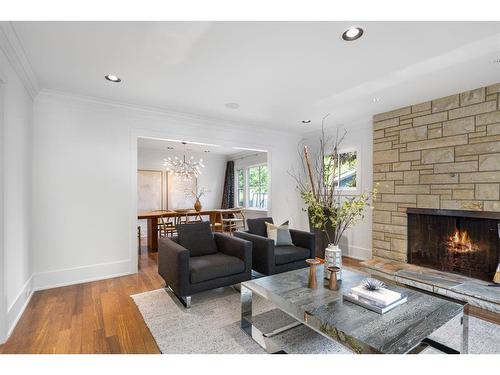 827 Prospect Avenue Sw, Calgary, AB - Indoor Photo Showing Living Room With Fireplace