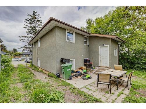 1818 42 Street Se, Calgary, AB - Outdoor With Exterior