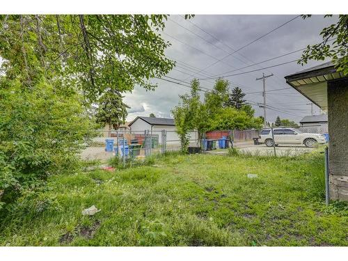 1818 42 Street Se, Calgary, AB - Outdoor