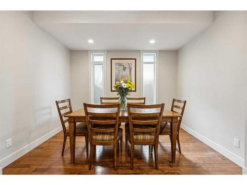 1827 33 Avenue Sw, Calgary, AB - Indoor Photo Showing Dining Room
