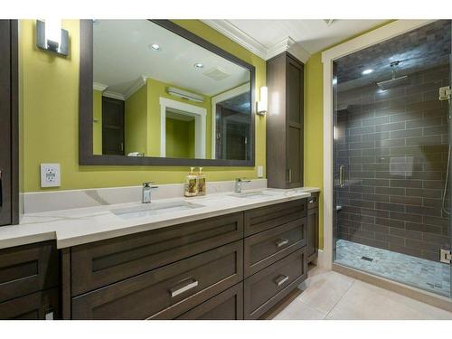 10616 Willowind Place Se, Calgary, AB - Indoor Photo Showing Bathroom