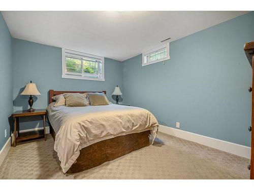 10616 Willowind Place Se, Calgary, AB - Indoor Photo Showing Bedroom