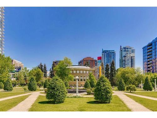 2507-310 12 Avenue Sw, Calgary, AB - Outdoor