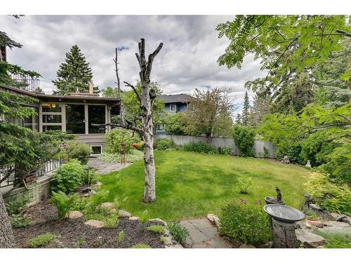 12 37 Street Sw, Calgary, AB - Outdoor