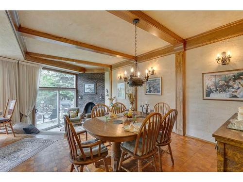 12 37 Street Sw, Calgary, AB - Indoor Photo Showing Dining Room