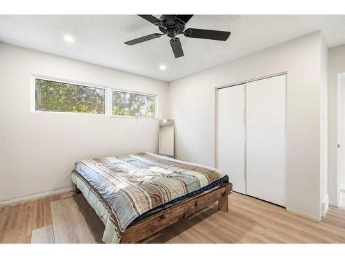 836 Maplewood Crescent Se, Calgary, AB - Indoor Photo Showing Bedroom