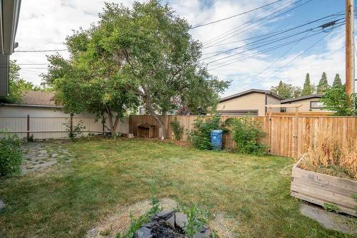 836 Maplewood Crescent Se, Calgary, AB - Outdoor With Exterior