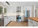 836 Maplewood Crescent Se, Calgary, AB  - Indoor Photo Showing Kitchen 