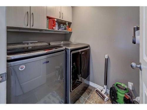 187 Reunion Close Nw, Airdrie, AB - Indoor Photo Showing Laundry Room