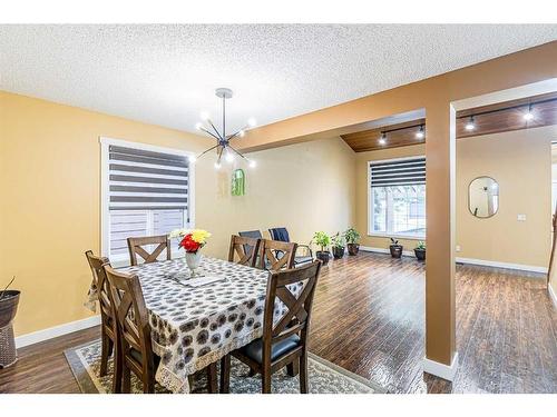 40 Whiteram Way Ne, Calgary, AB - Indoor Photo Showing Dining Room